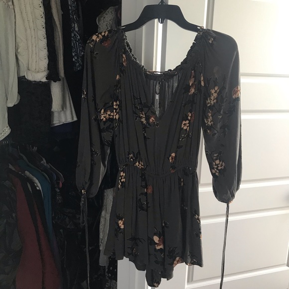 Free People so divine rare romper - Picture 3 of 4